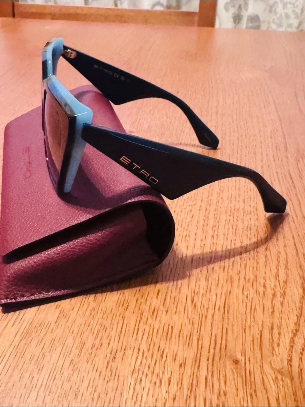New Etro ETRO0096/G/S 0ZX99O Blue and Light Blue Cat-Eye Sunglasses Authentic